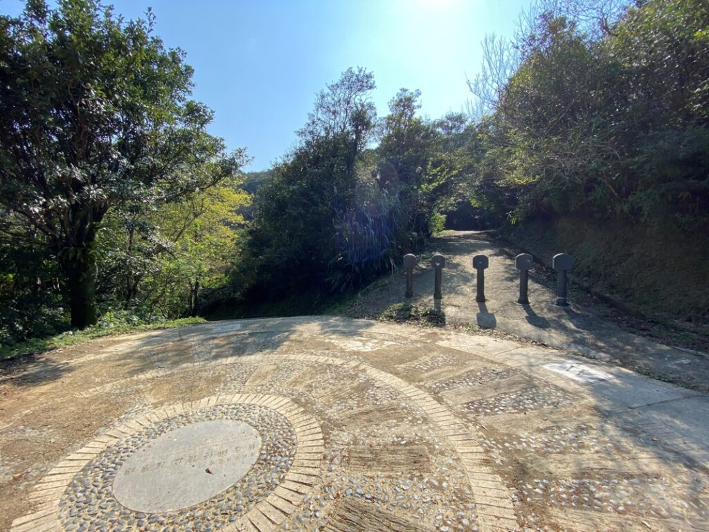 獅尾登山口