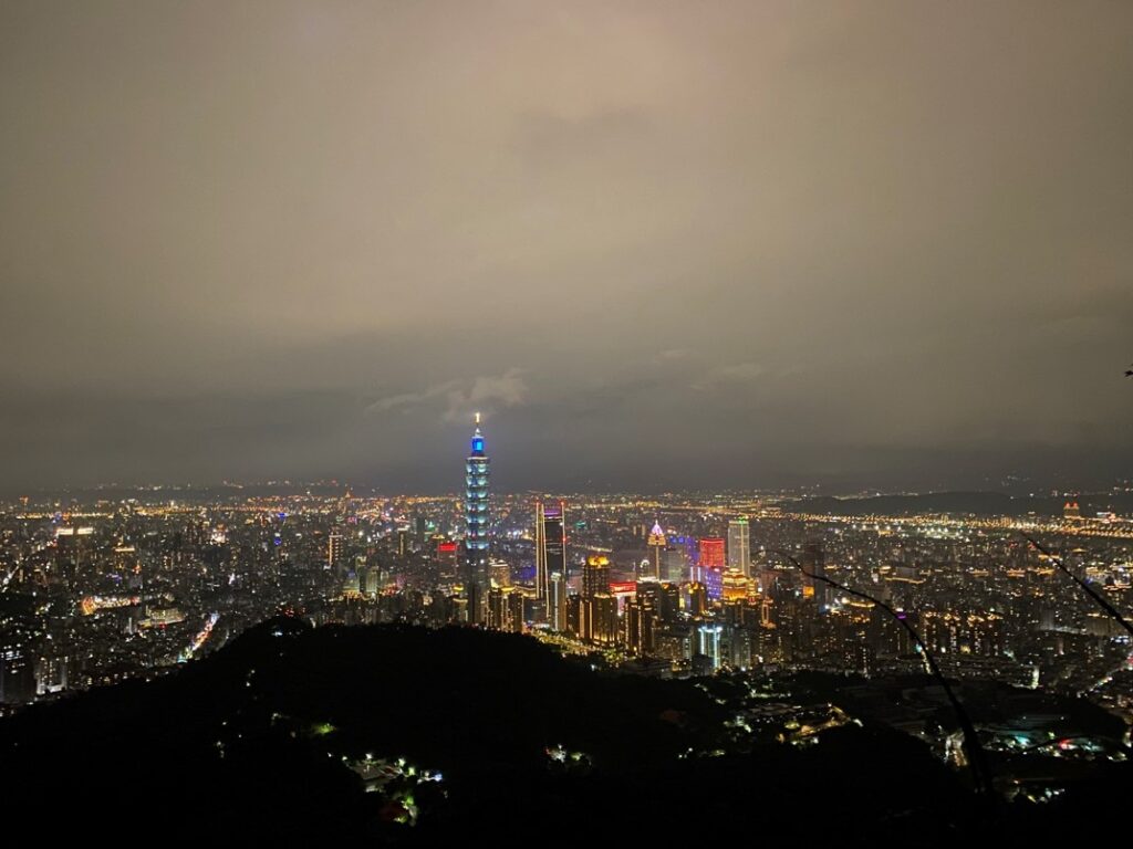 四獸山101夜景