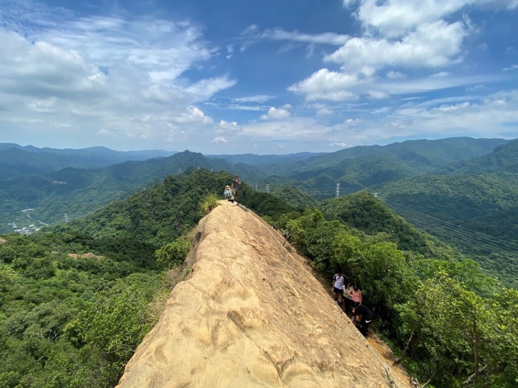 皇帝殿東峰