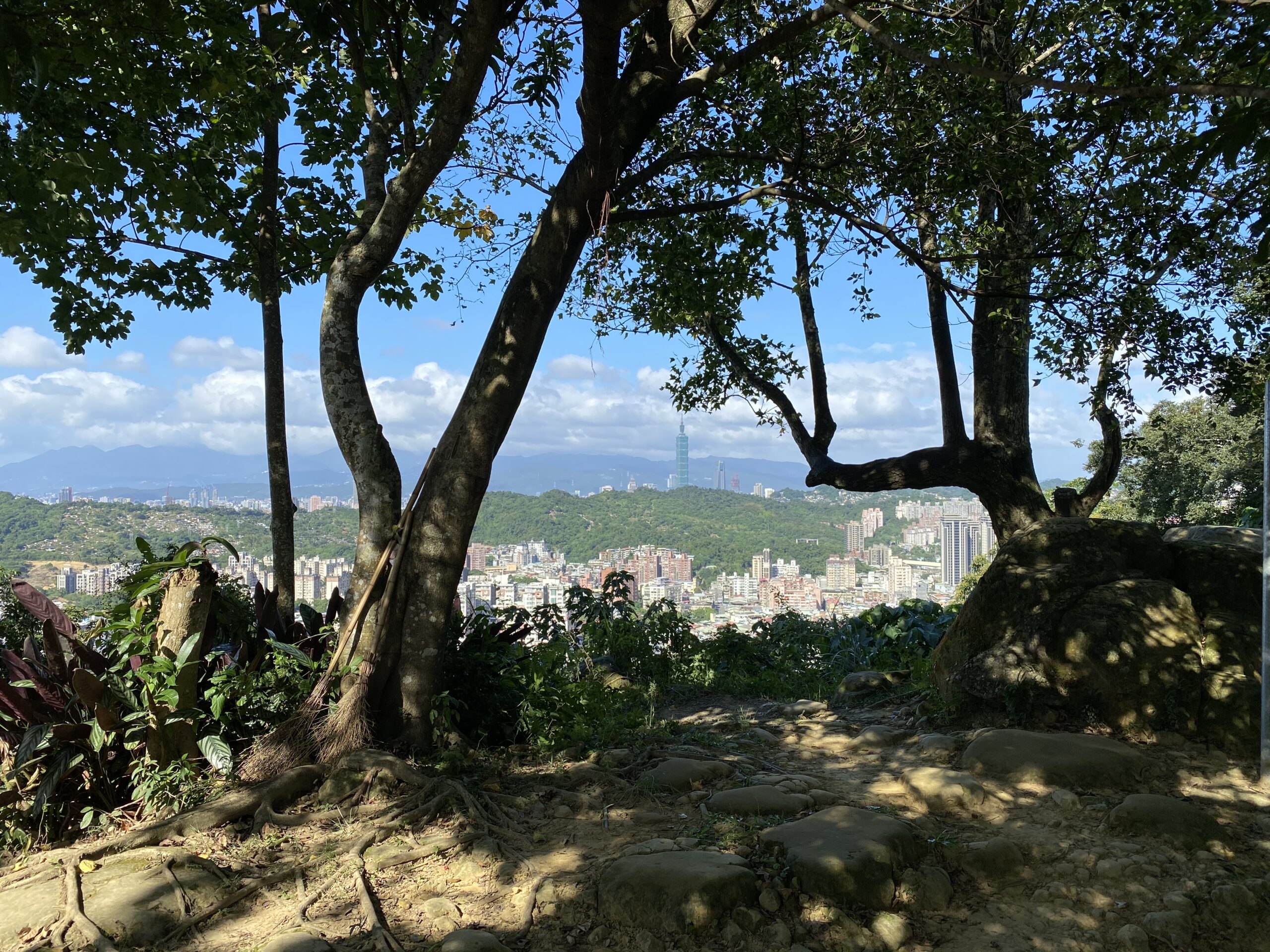 仙跡岩景美山