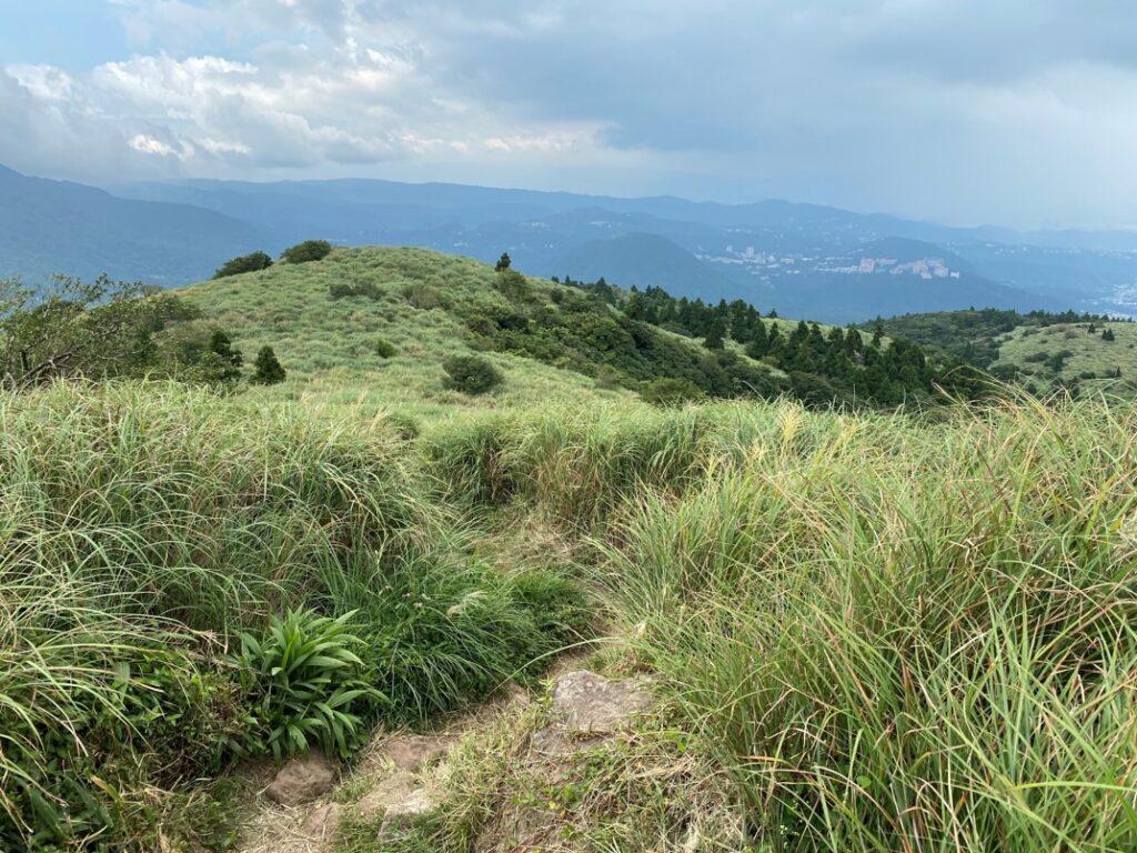 大屯山南峰景色