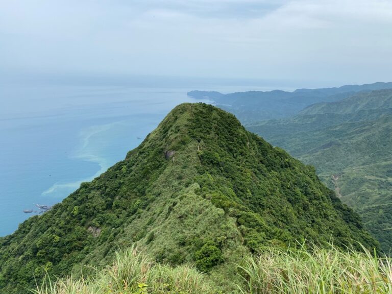 基隆山東峰