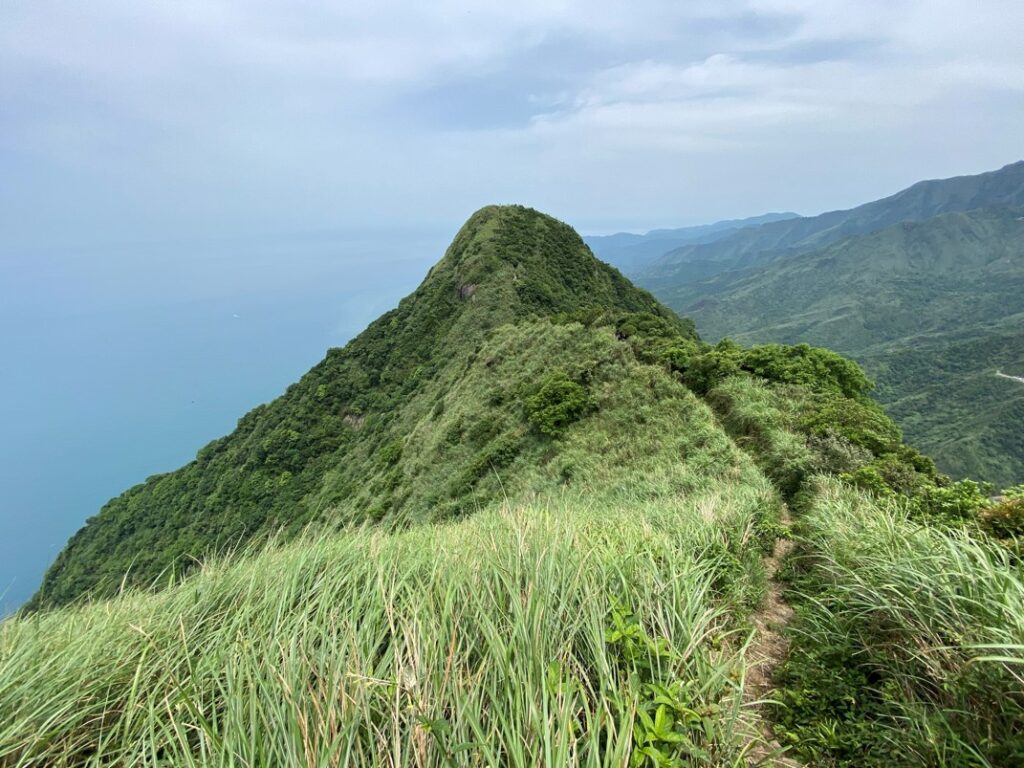 望向東峰景色