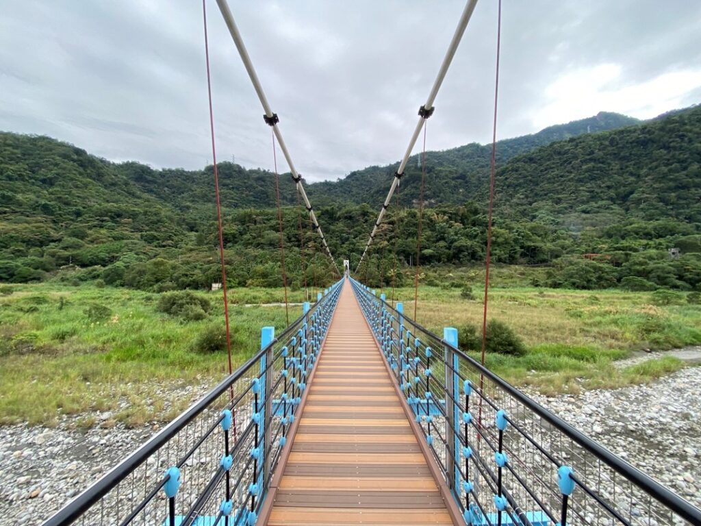 白鹿吊橋