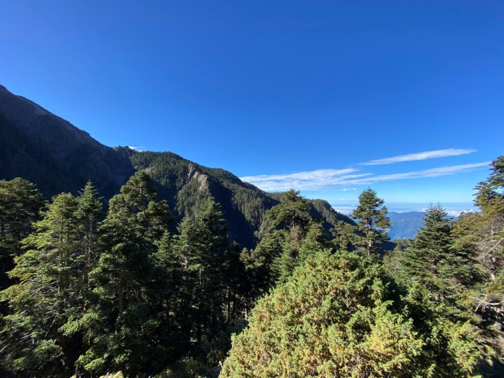 排雲山莊外景色