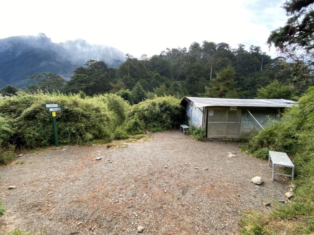 黑水塘山屋