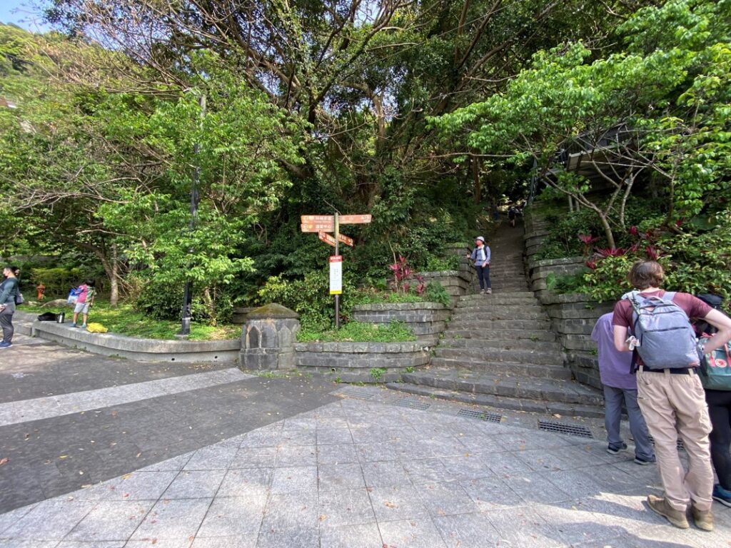 觀音山登山口