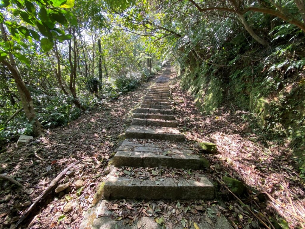 薯榔尖登山步道