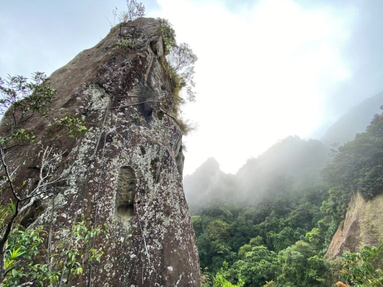 孝子山